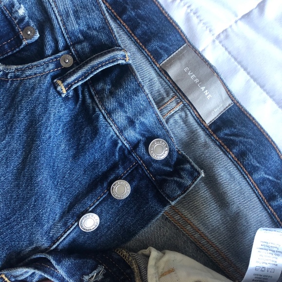 SOLD - Everlane Relaxed Boyfriend Jeans - Picture 6 of 8